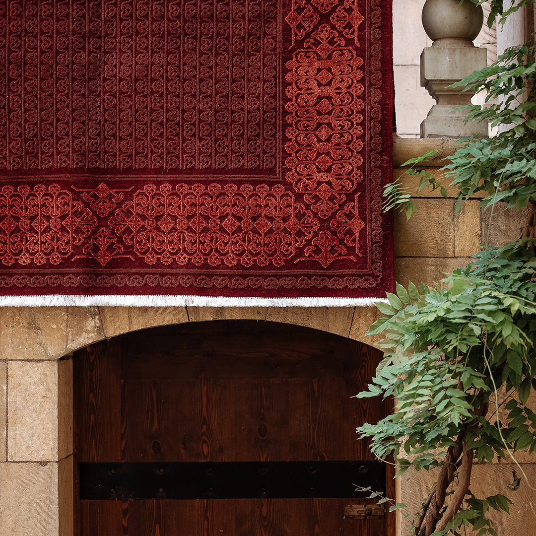 Red Arabesque Hand-knotted Carpet