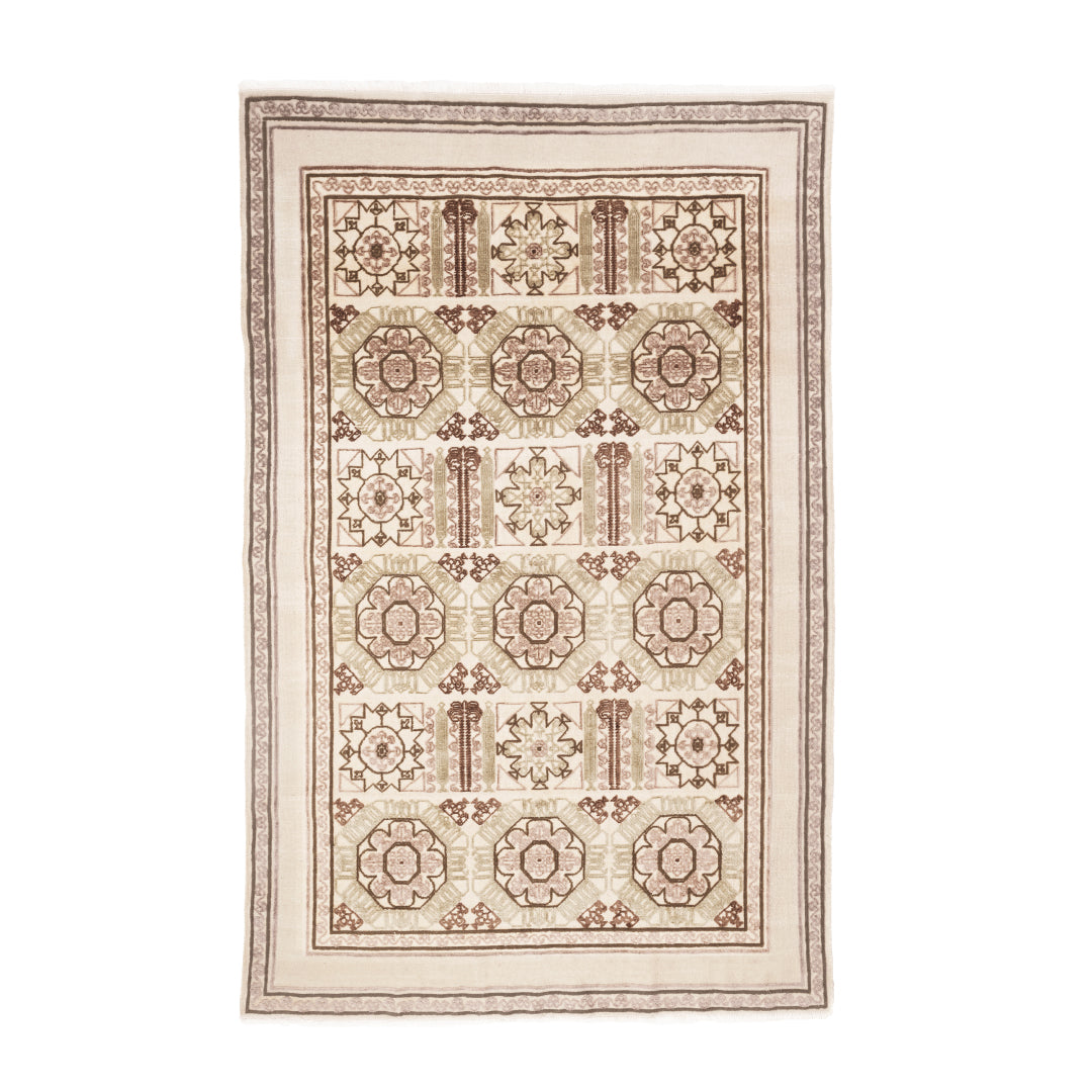 Palmette Hand-knotted Carpet