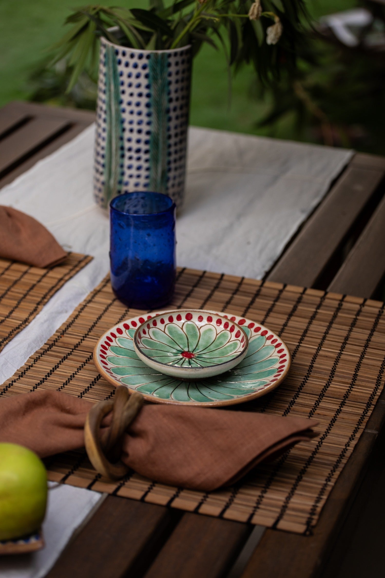 Red Daisy Plate